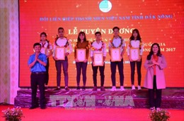 Đắk Nông tuyên dương 50 học sinh, sinh viên dân tộc thiểu số học giỏi 